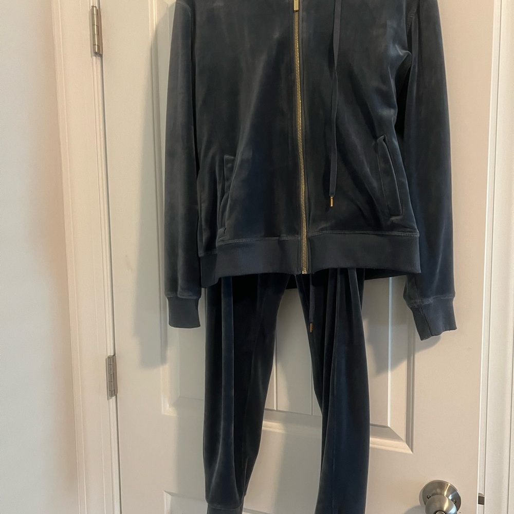 Velvet blue sweatsuit